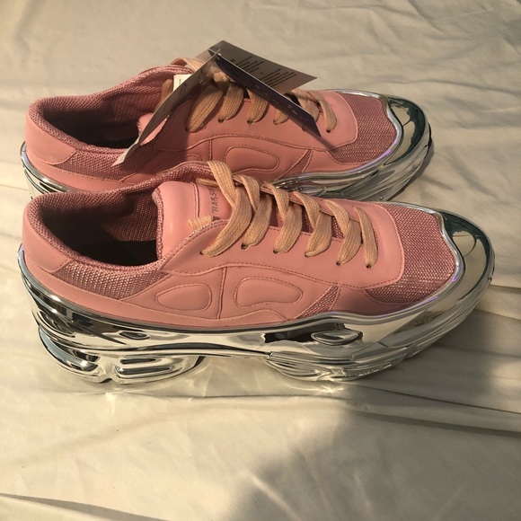 Ralph Simmons Pink, Size 7